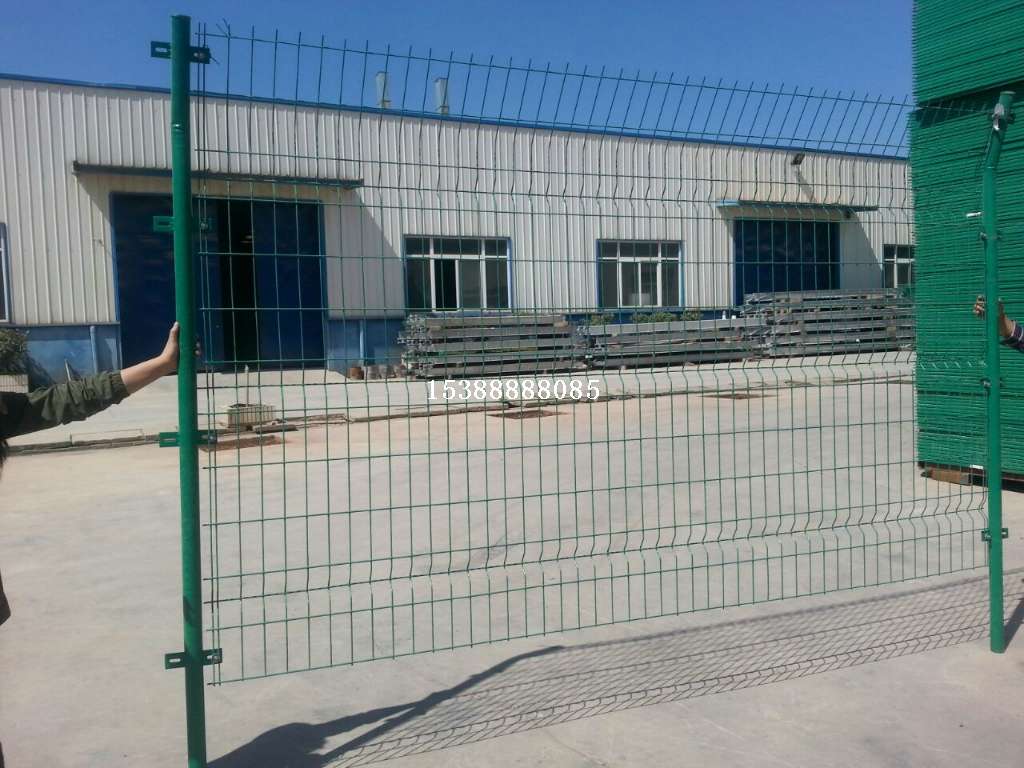 云南北辛營商貿(mào) 專業(yè)打造堅(jiān)固耐用的雙邊護(hù)欄網(wǎng)，守護(hù)昆明及云南區(qū)域安全